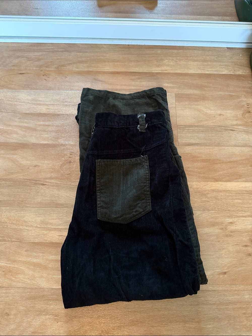 Men's Custom corduroy Pants in Black and Olive